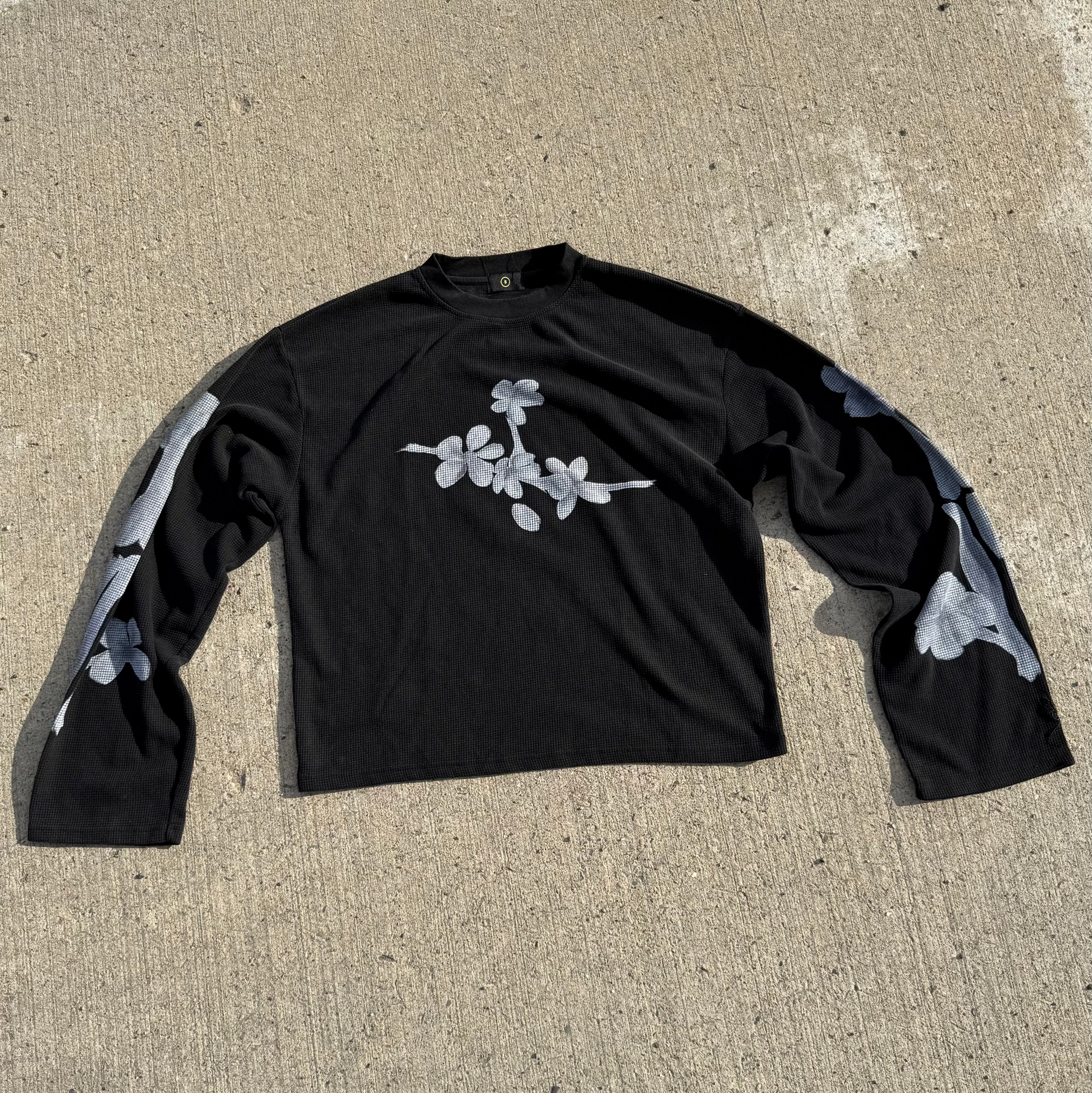 be yuu tee - black