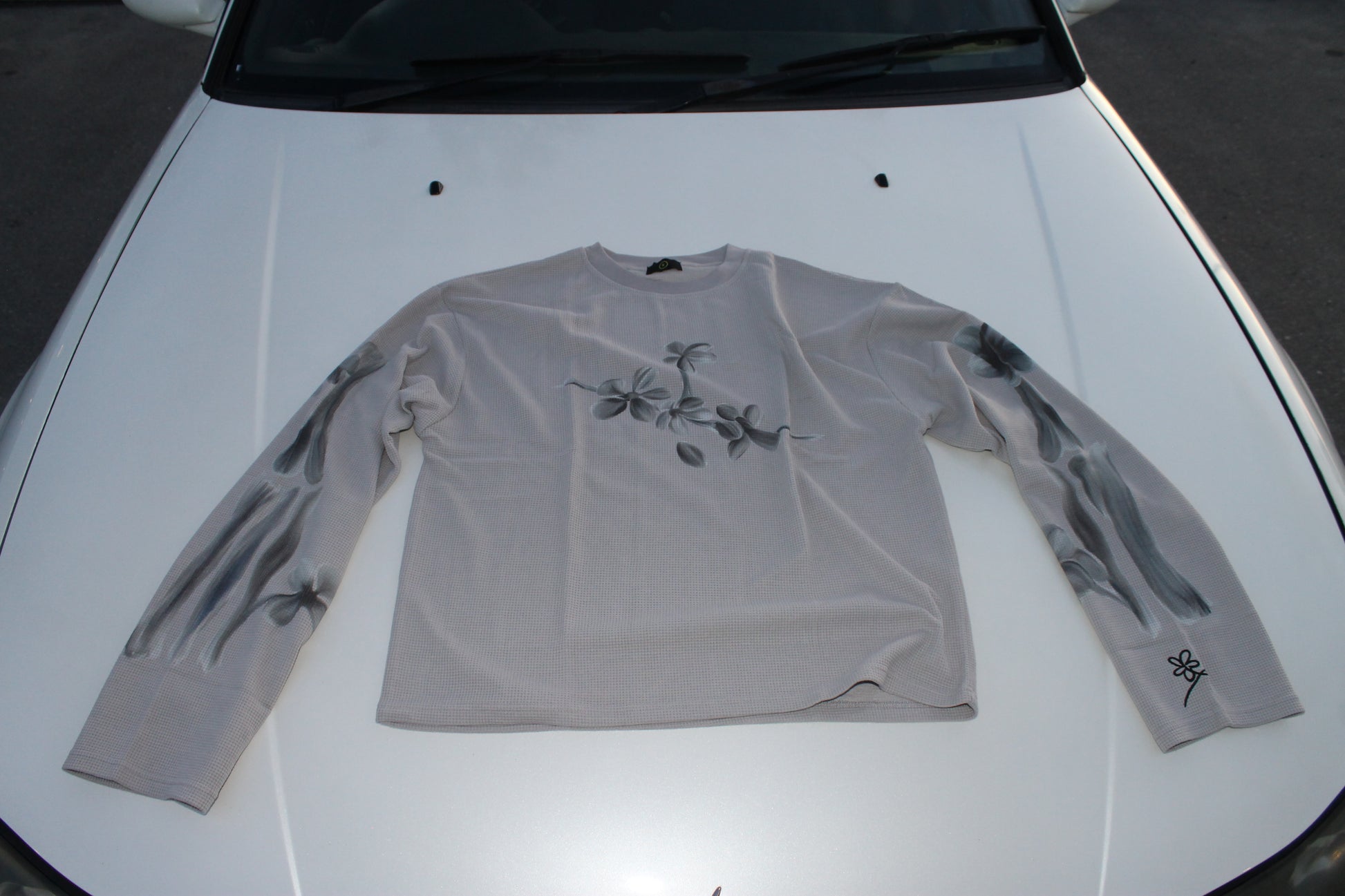 be yuu tee - grey